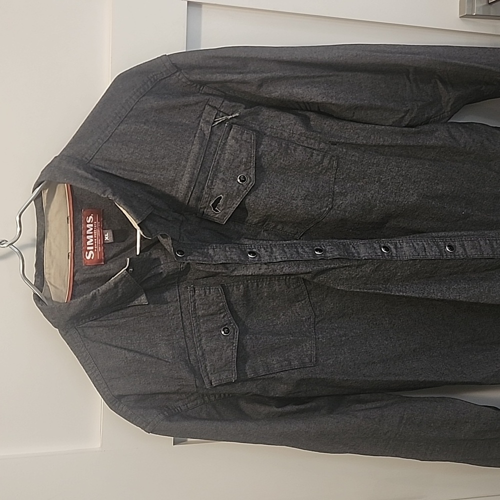 Simms XL snap button down
